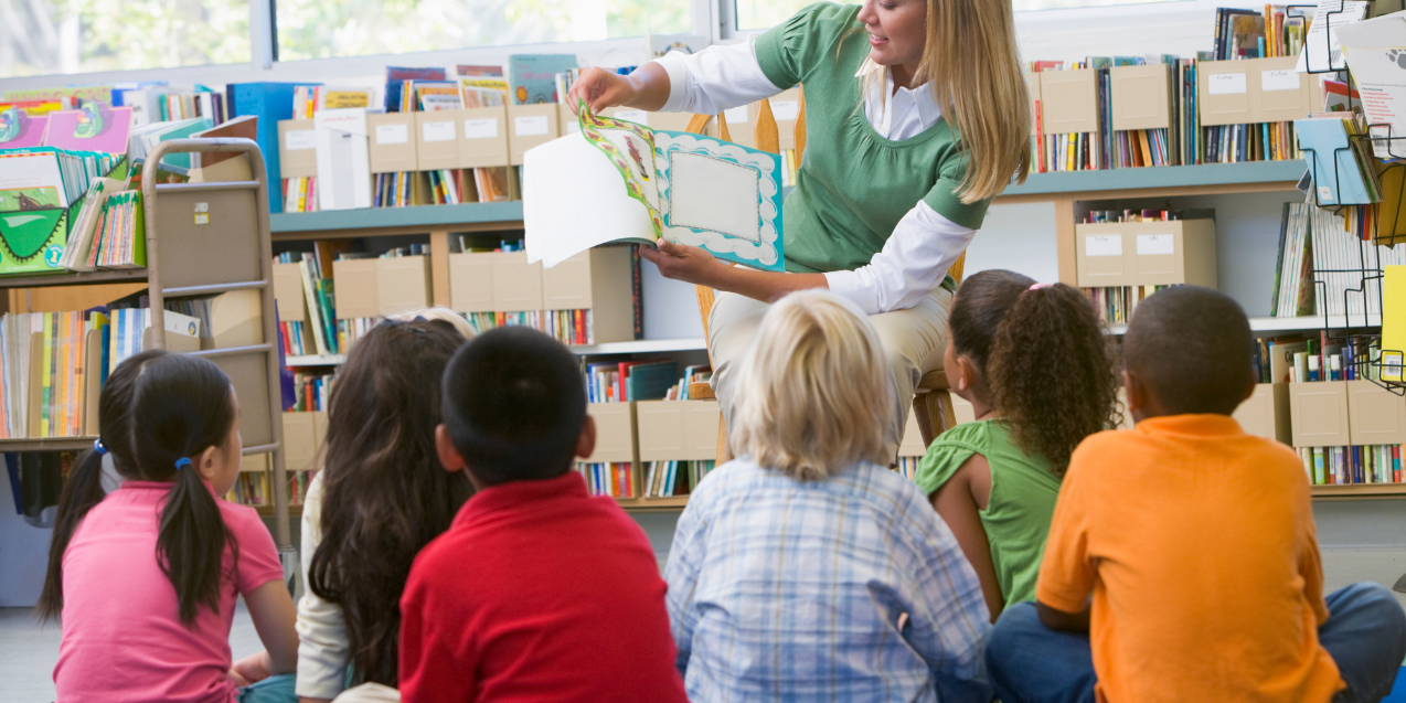 Classroom Library Organization with Kids Reading